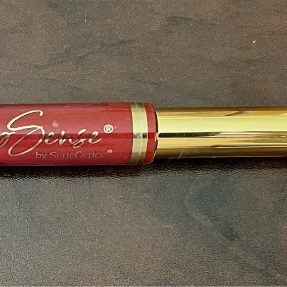 LipSense long lasting lip color - Picture 2 of 4